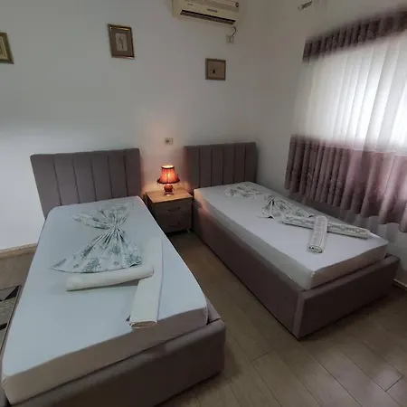 Dona's Gjirokastra
