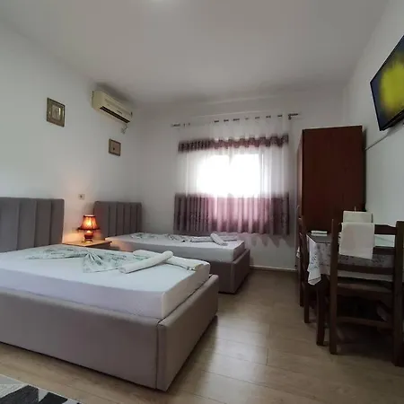Apartamento Dona's Gjirokastër